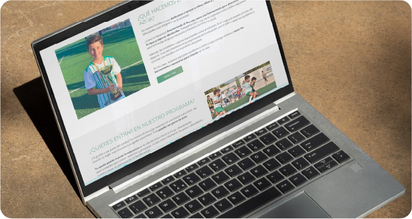 Diseño web creada por Birdcom para la fundación Marío Azúa